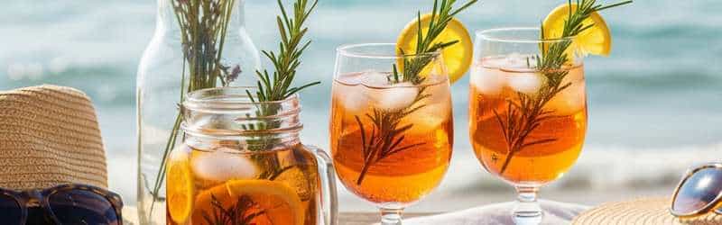 Antioxidant care in summer: The benefits of herbs and the Aegean Antioxidant blend